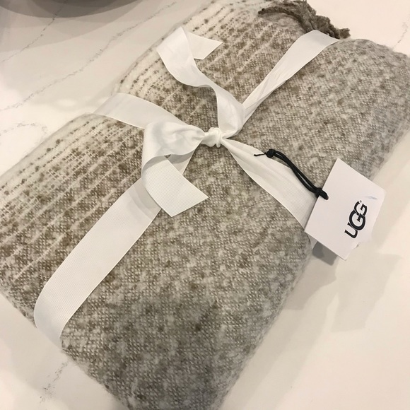 UGG Other - UGG NWT Emory Stitch Stripe Throw Blanket
